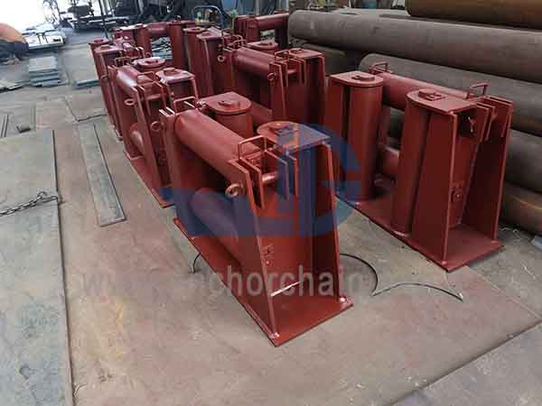 CB 3062-79 Four Roller Fairlead Type BB