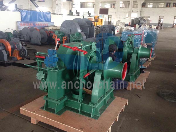 Manual windlass